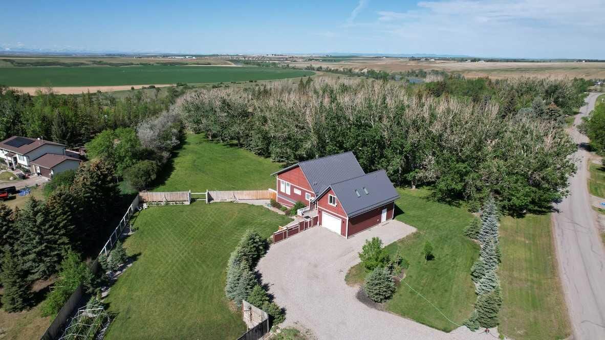 Property Photo:  211 Moon River Drive  AB T0L 1M0 