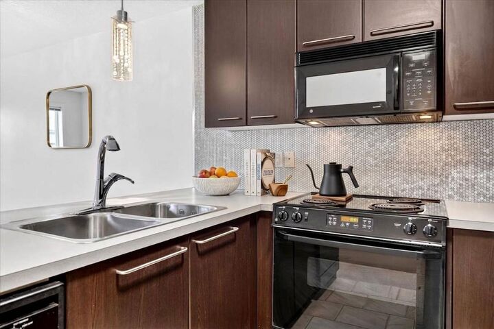 Photo de la propriété:  35 Richard Court SW 421  AB T3E 7N9 