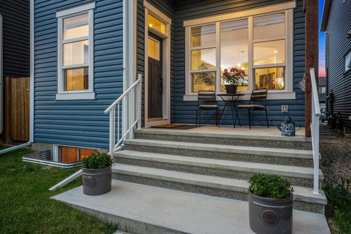 Property Photo:  176 Seton Villas SE  AB T3M 3L9 