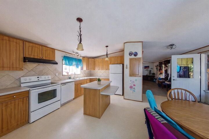 Photo de la propriété: 38138 Range Road 283 30 AB T4S 2B4