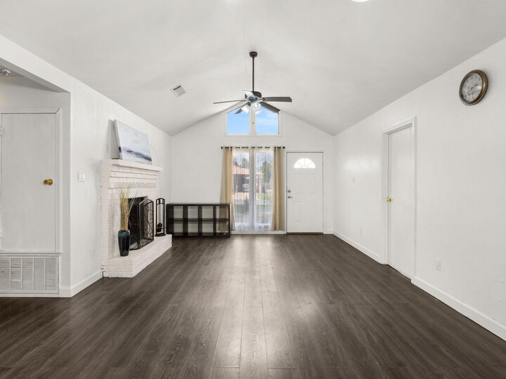 Property Photo:  103 Clarence  LA 71461 