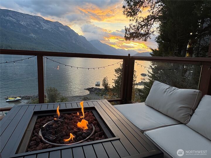 Property Photo: 16985 North Shore Dr WA 98826