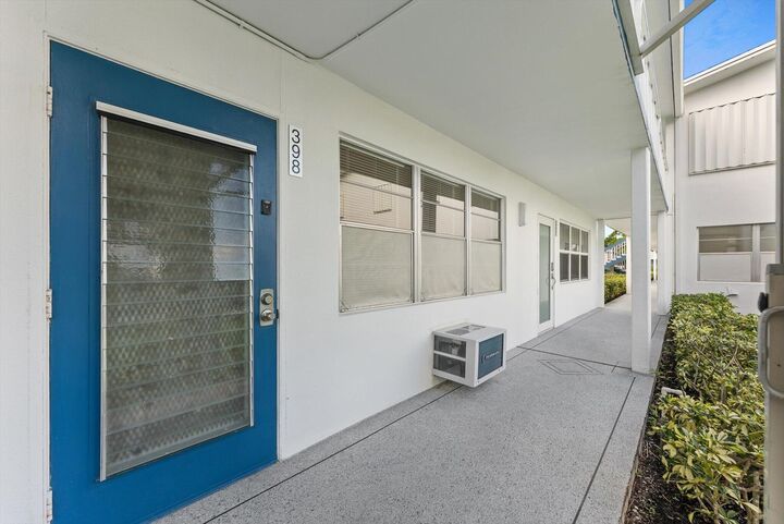 Property Photo: 398 Tilford S FL 33442