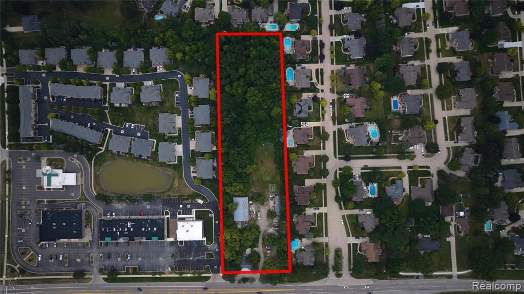 Property Photo:  53303 Hayes Road  MI 48315 