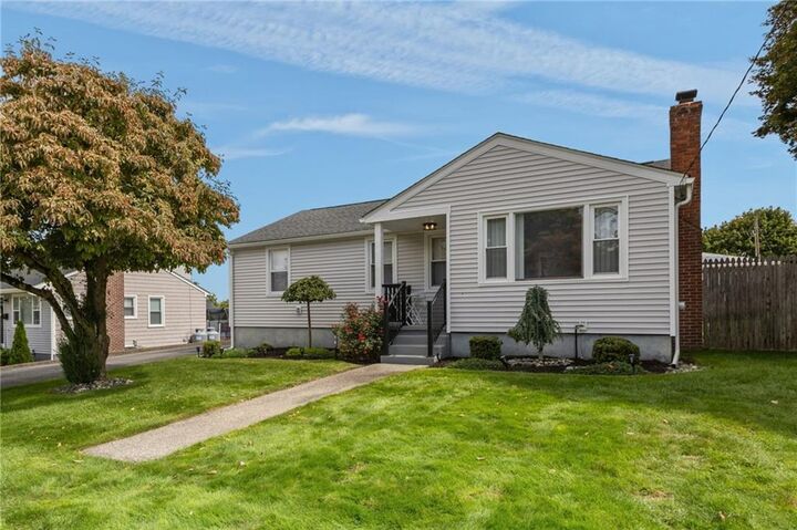 Property Photo:  10 Summit Avenue  RI 02919 