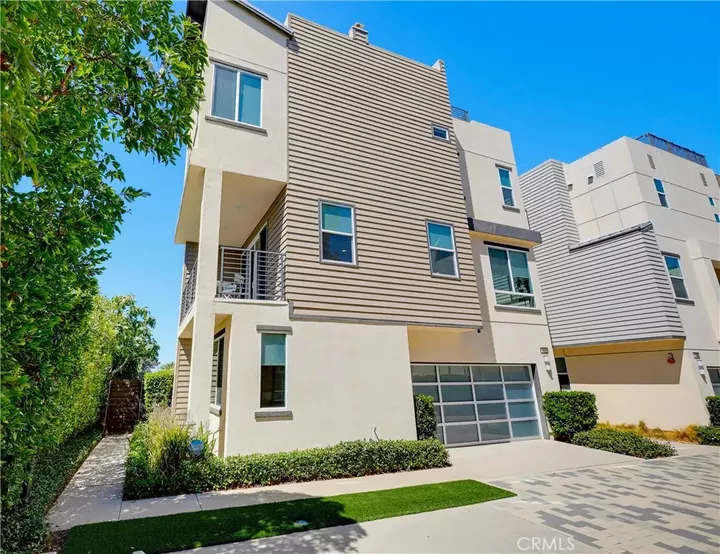 Property Photo:  2125 Evans  CA 92627 