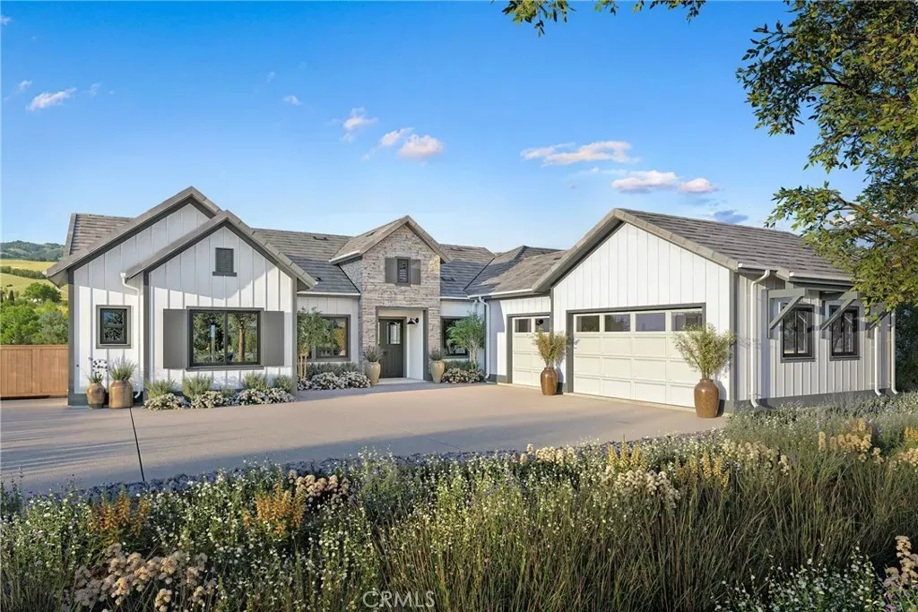 Property Photo:  965 Lucero Lane  CA 93465 