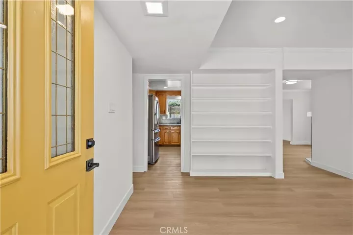 Property Photo:  9660 Delco Avenue  CA 91311 