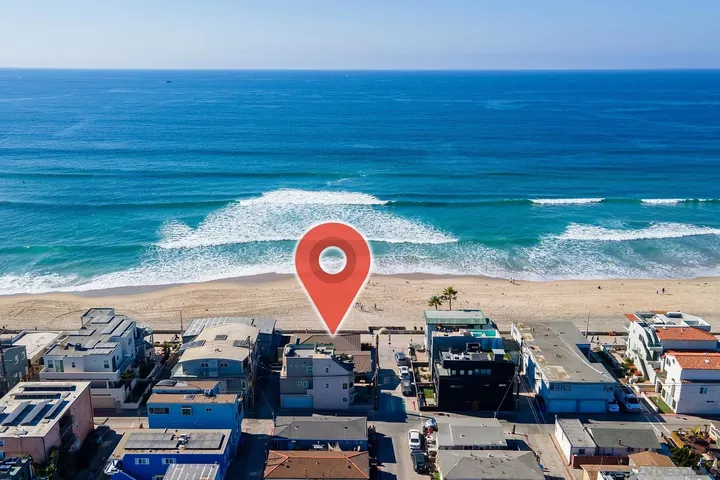 Property Photo:  3795 Ocean Front Walk  CA 92109 