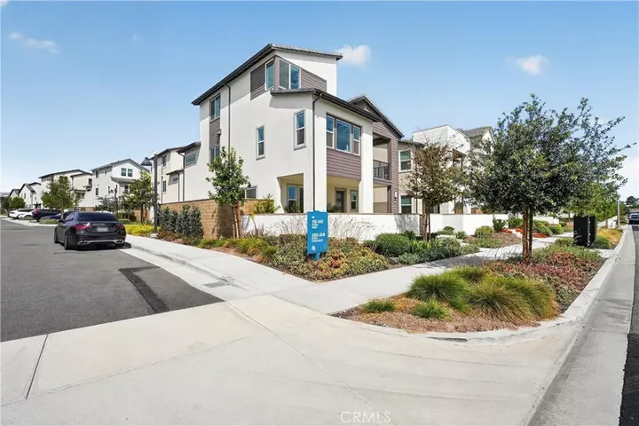 Property Photo:  415 Flycatcher  CA 92618 
