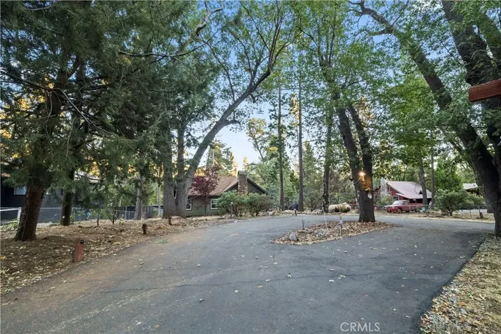 Property Photo:  53985 Pine Crest  CA 92549 