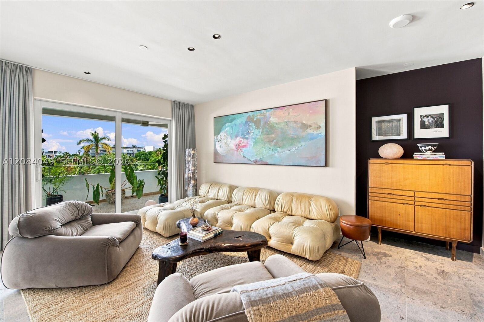 Property Photo: 16 Island Ave 4E FL 33139
