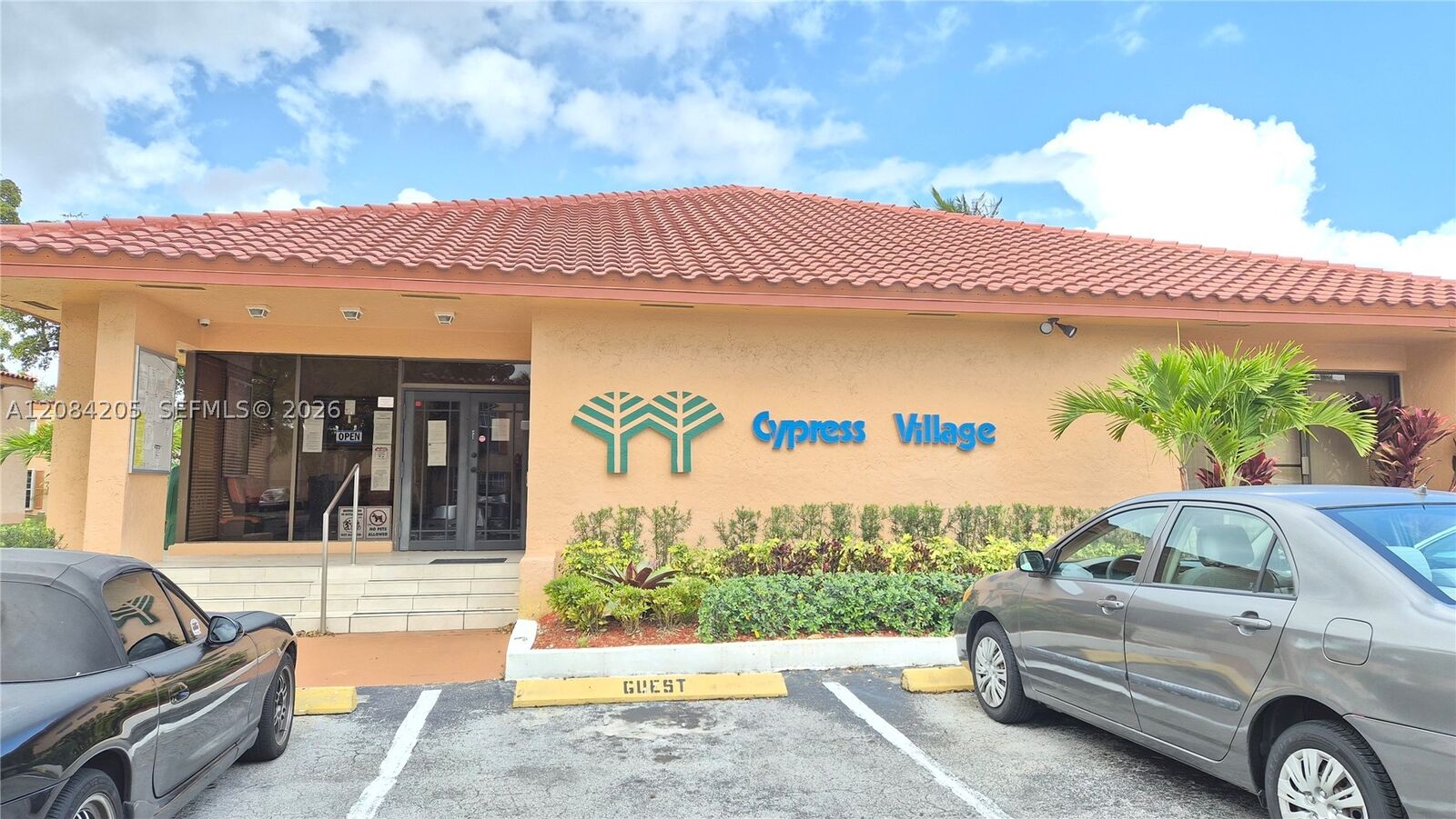 Property Photo:  7100 Fairway Dr K9  FL 33014 