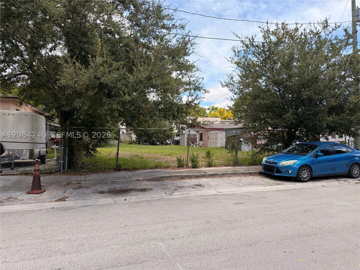 Property Photo: 89 NW 34th Ter FL 33127