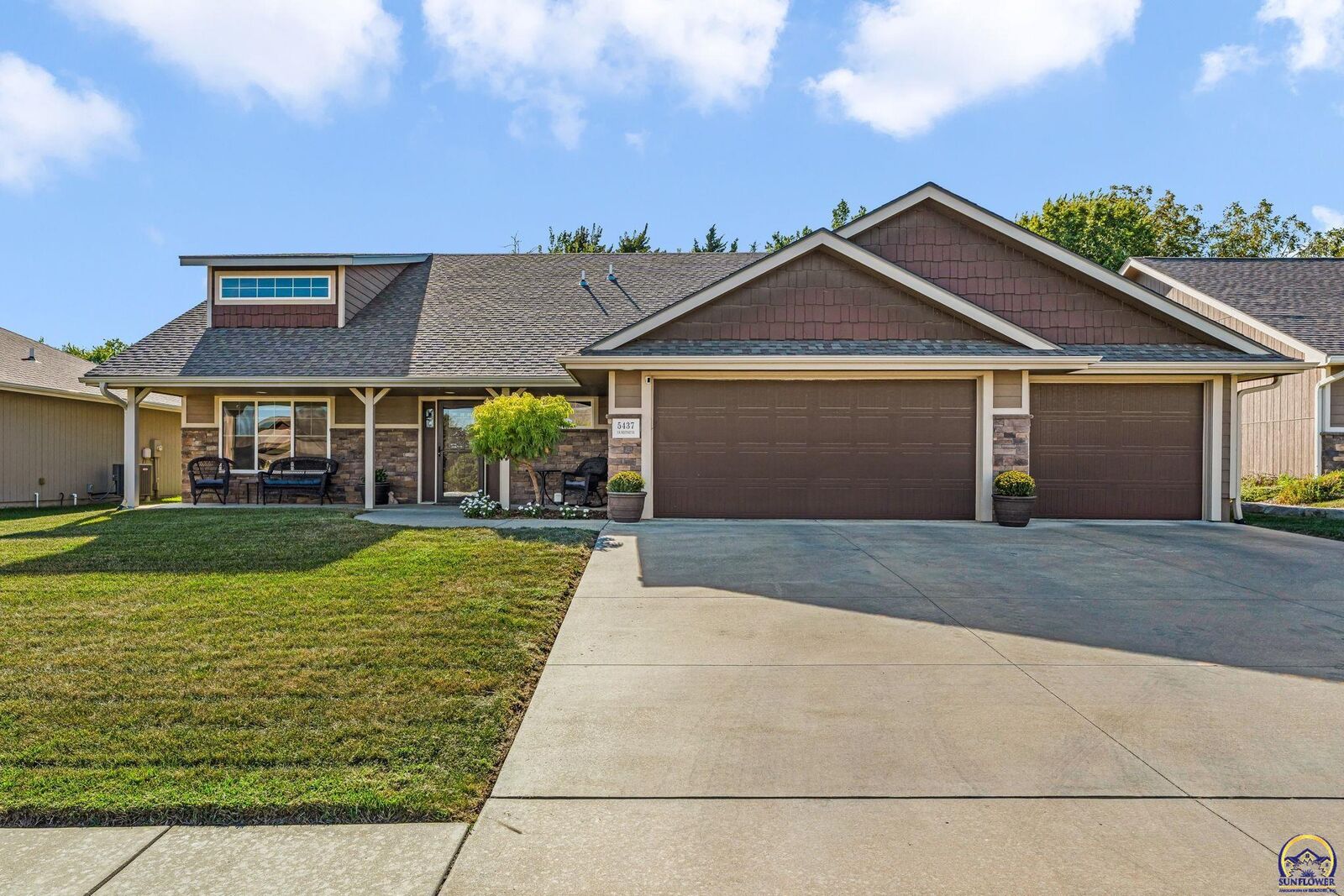 Property Photo:  5437 SW Westport Dr  KS 66610 