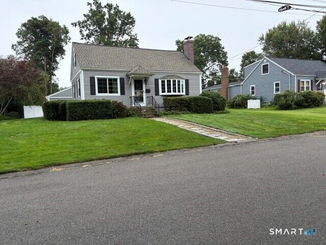 Property Photo:  29 Dawes Street  CT 06460 
