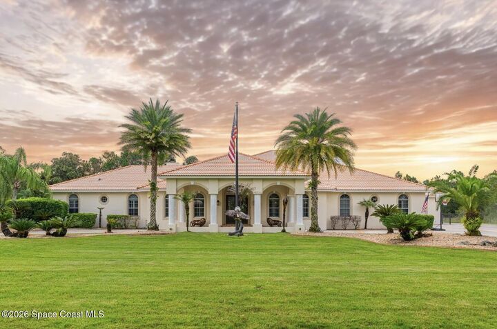 Property Photo:  3565 Sparrow Hawk Trail  FL 32754 
