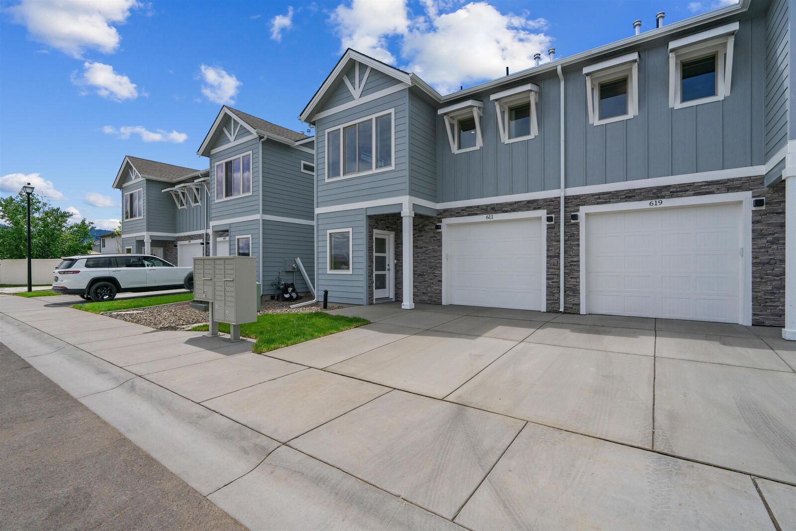 Property Photo: 635 N Galbraith Loop ID 83854