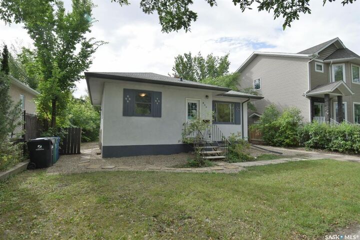 Property Photo:  109 108th Street W  SK S7N 1P3 