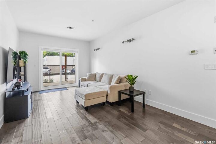 Property Photo:  1010 Main Street 104  SK S7H 0K7 