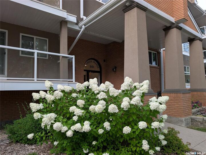 Property Photo:  921 Main Street E 204  SK S7H 0K5 