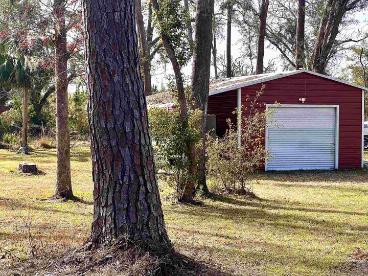 Property Photo:  1991 Cairo Parker Road  FL 32347 