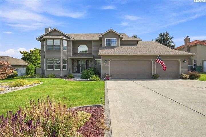 Property Photo: 2927 S Ledbetter Pl WA 99337