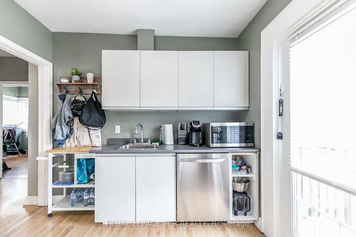 Property Photo: 22 Centre Street 1 ON L3Z 2P7