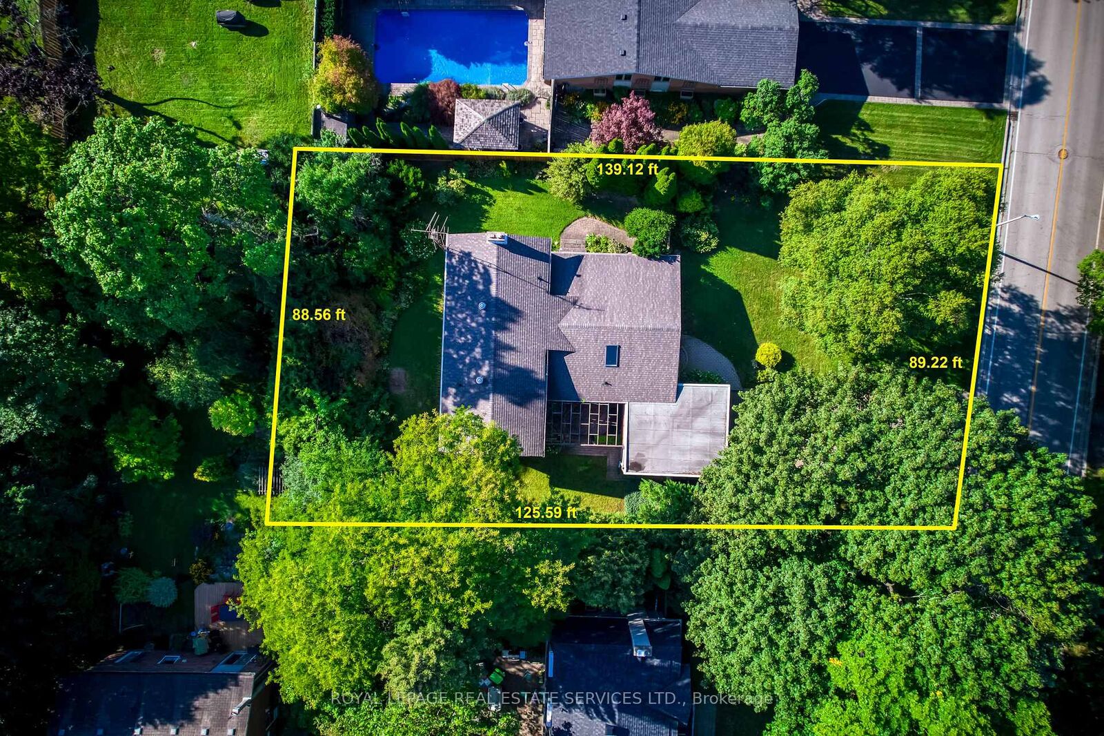 Property Photo:  130 Solingate Drive  ON L6L 3S7 