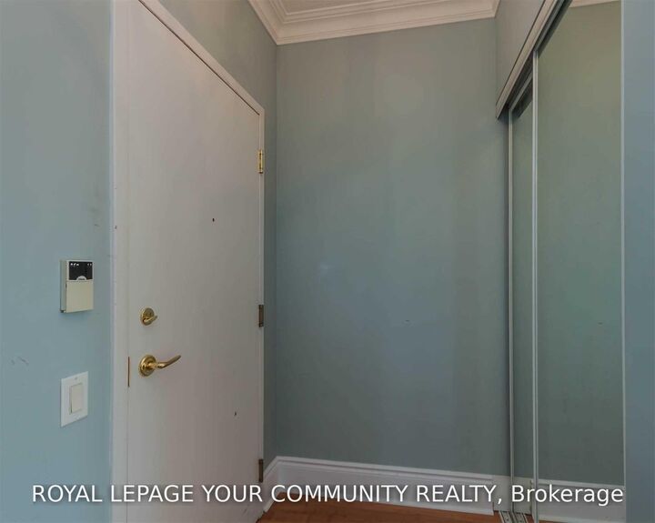 Property Photo:  10 Northtown Way Sph11  ON M2N 7L4 