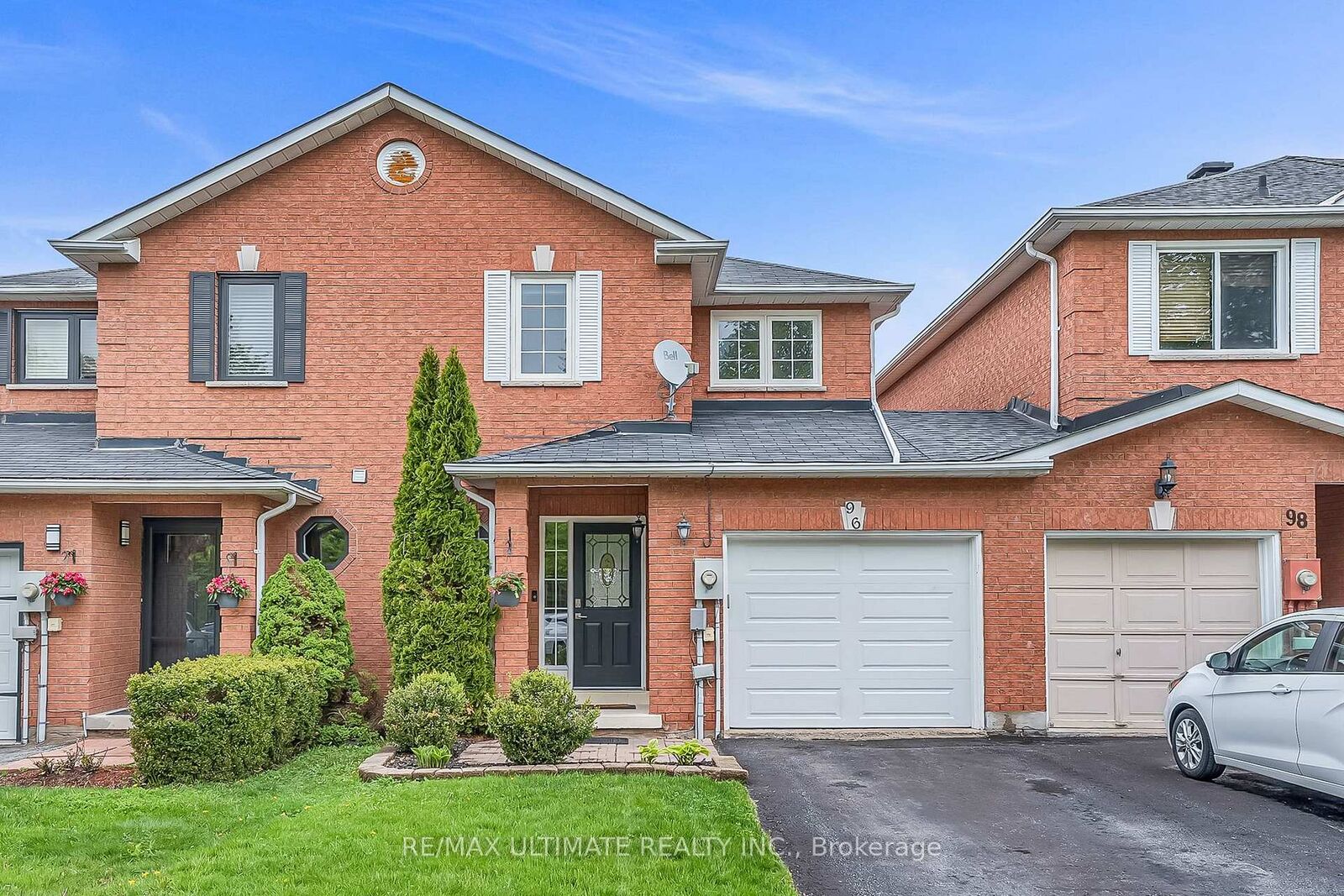 Property Photo:  96 Bruce Crescent  ON L4N 8P4 