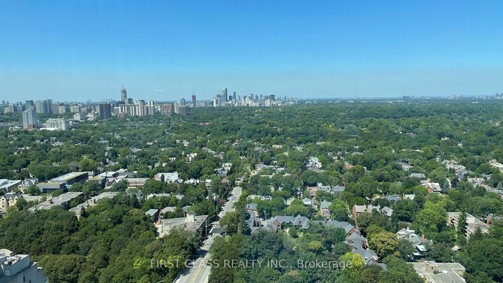 Property Photo:  609 Sherbourne Street 3807  ON M4X 0A4 