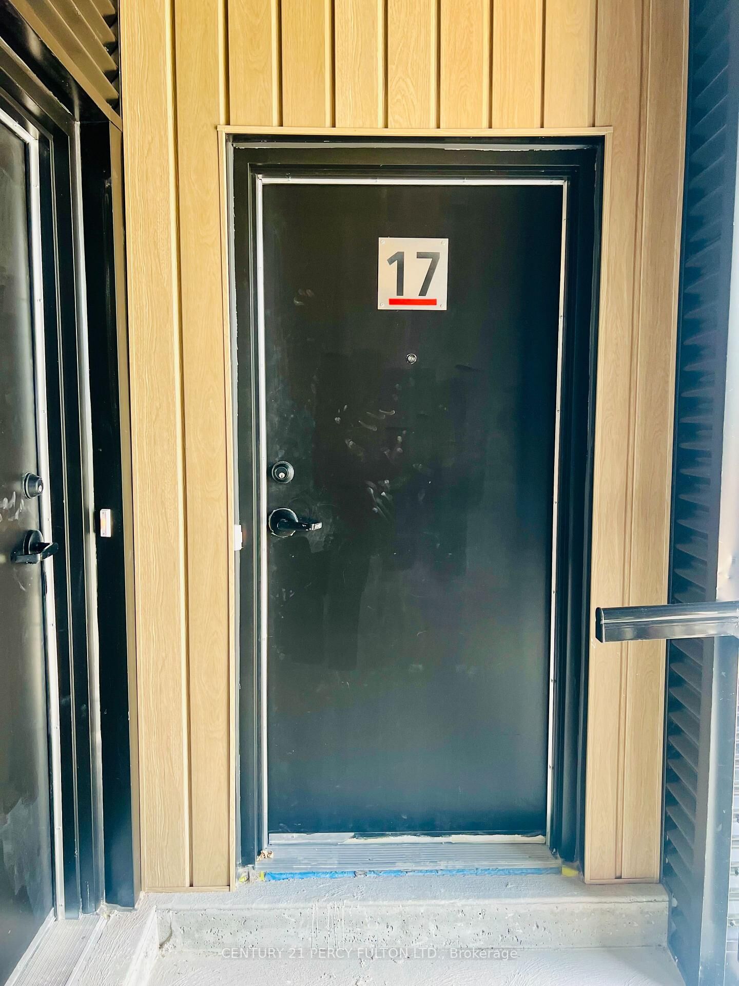 Property Photo:  854 Doon Village Road W 17  ON N2P 1A3 