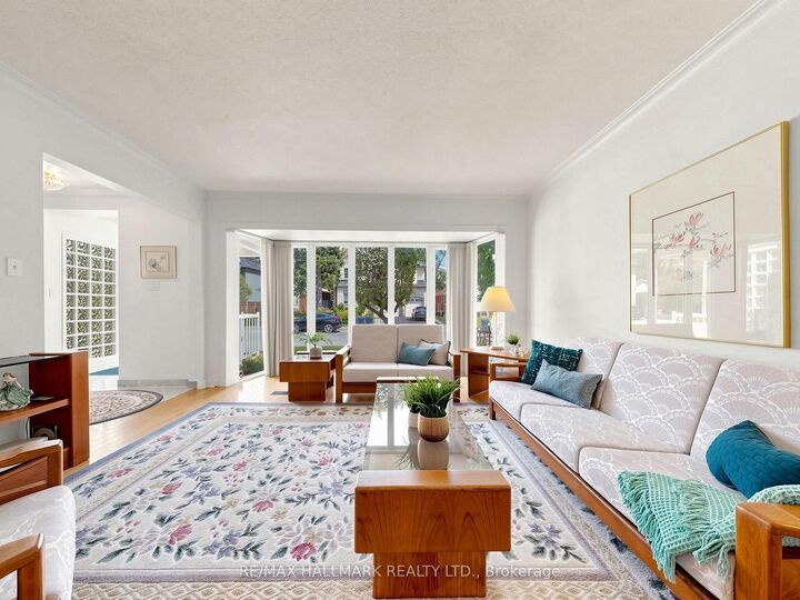 Property Photo: 20 Elfreda Boulevard ON M1L 4L7