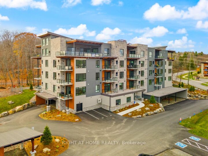 Property Photo:  18 Campus Trail 107  ON P1H 1C6 