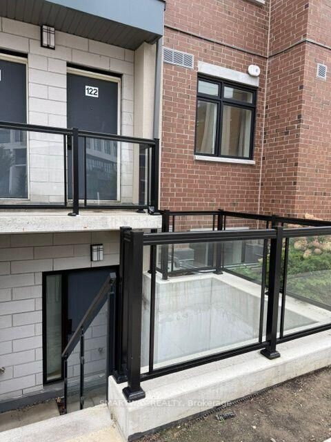 Property Photo:  1070 Douglas McCurdy Common 122  ON L5G 0C6 