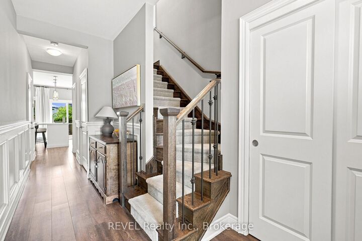 Property Photo: 136 Acacia Road ON L0S 1E6