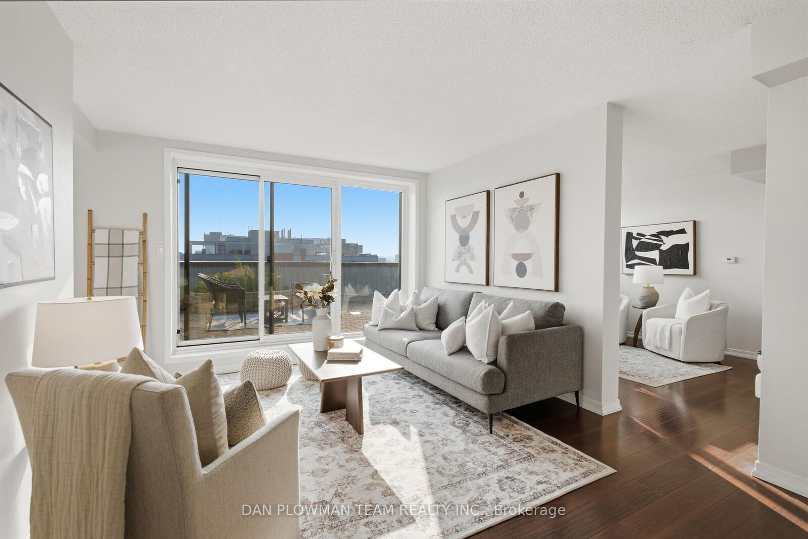 Property Photo:  80 Athol Street E 702  ON L1H 8B7 