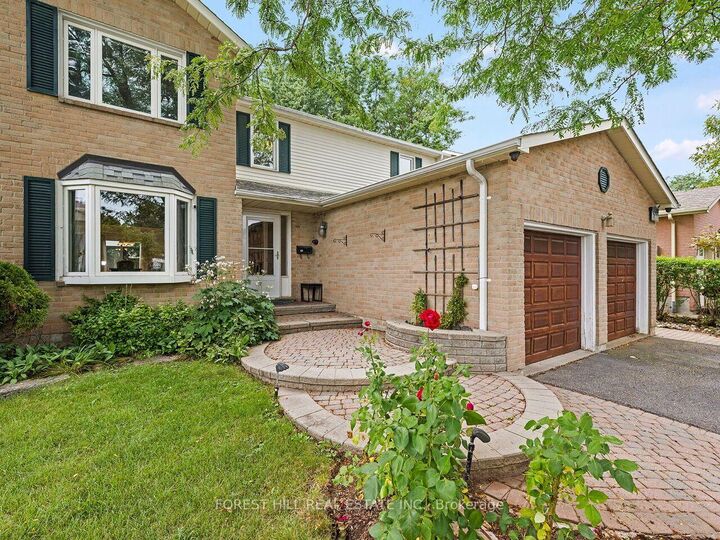 Property Photo:  6366 Miller's Grove  ON L5N 3M7 