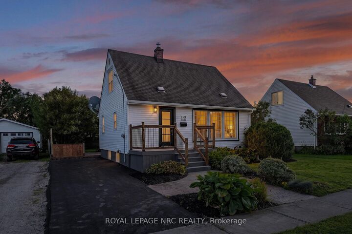 Property Photo: 12 Admiral Road ON L2P 1G5