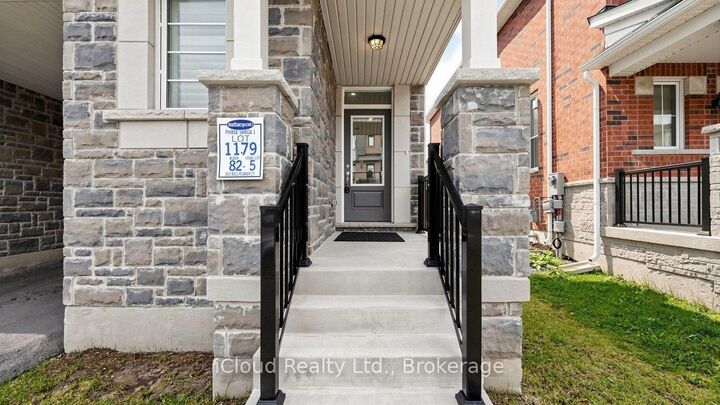 Property Photo: 563 Bellflower Court ON L9E 1W5