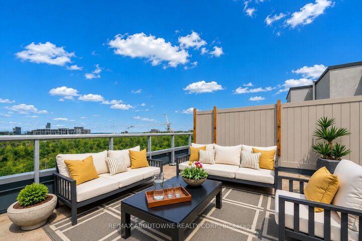 Property Photo:  3078 Sixth Line 321  ON L6M 1P8 