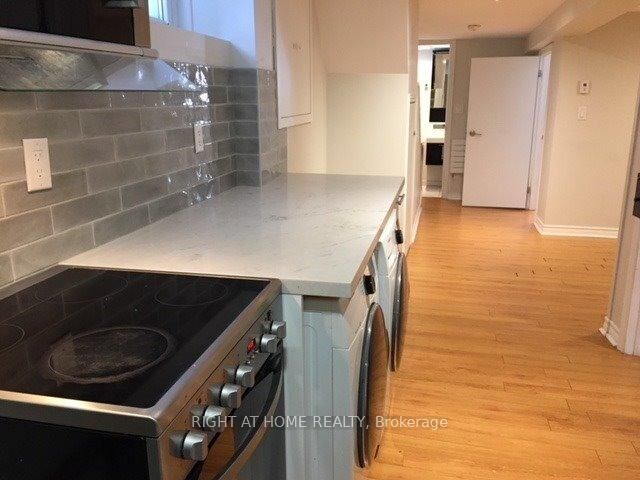 Property Photo:  