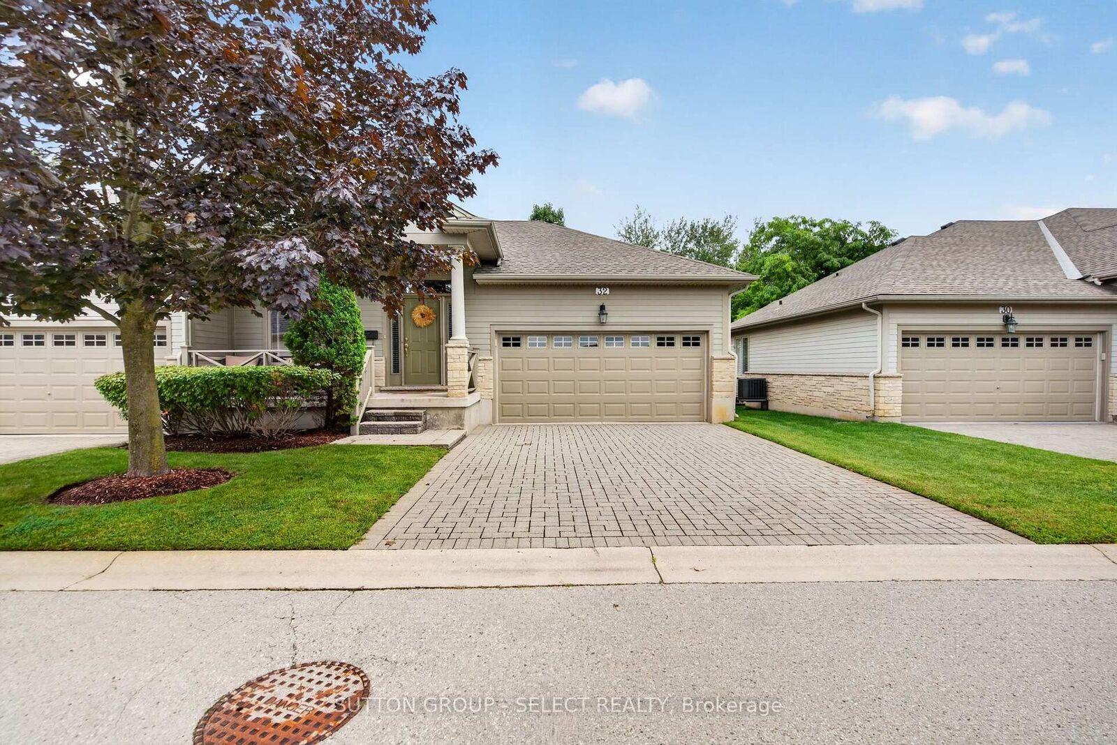 Property Photo:  124 North Centre Road 32  ON N5X 4R3 