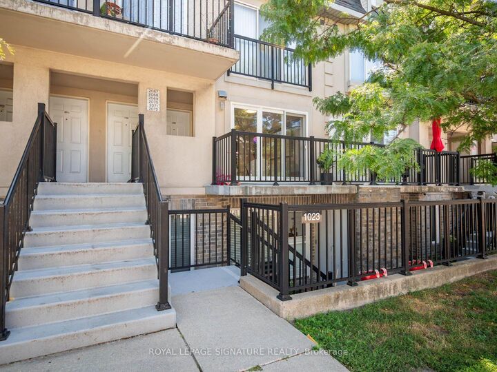 Property Photo:  65 George Appleton Way 2067  ON M3M 0A2 