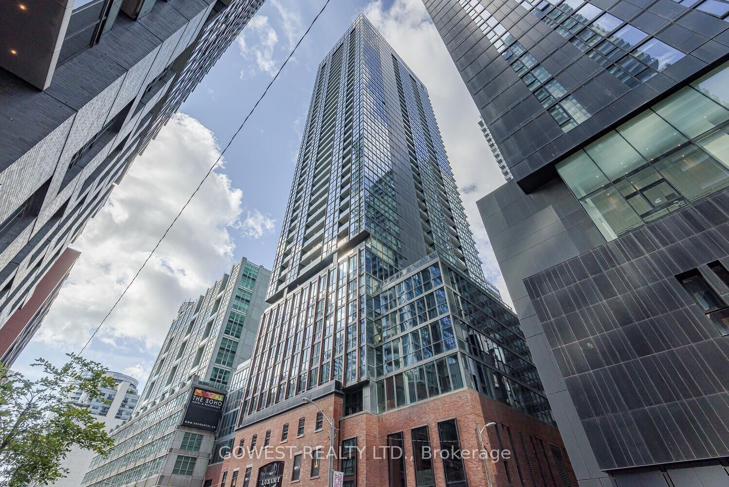 Property Photo:  88 Blue Jays Way 3111  ON M5V 0L7 