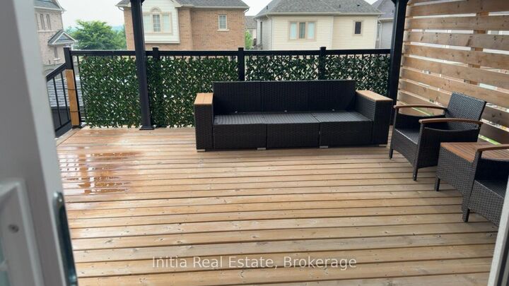 Property Photo:  29 Janes Crescent  ON L9R 0V9 