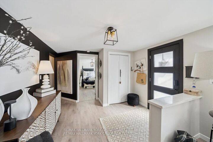 Property Photo:  18 Cherrywood Lane  ON L9S 1M6 