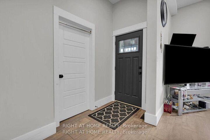 Property Photo:  7 Myrtle Street  ON N5R 2E6 