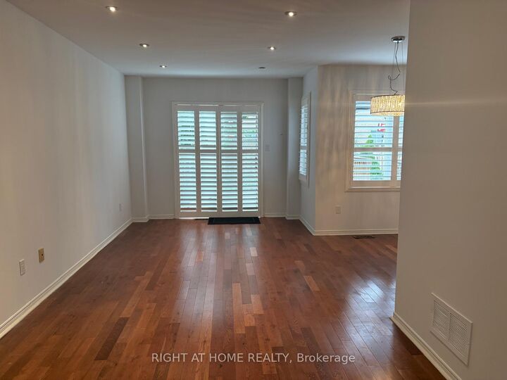Property Photo:  55 Sunley Crescent  ON L6Y 5B8 